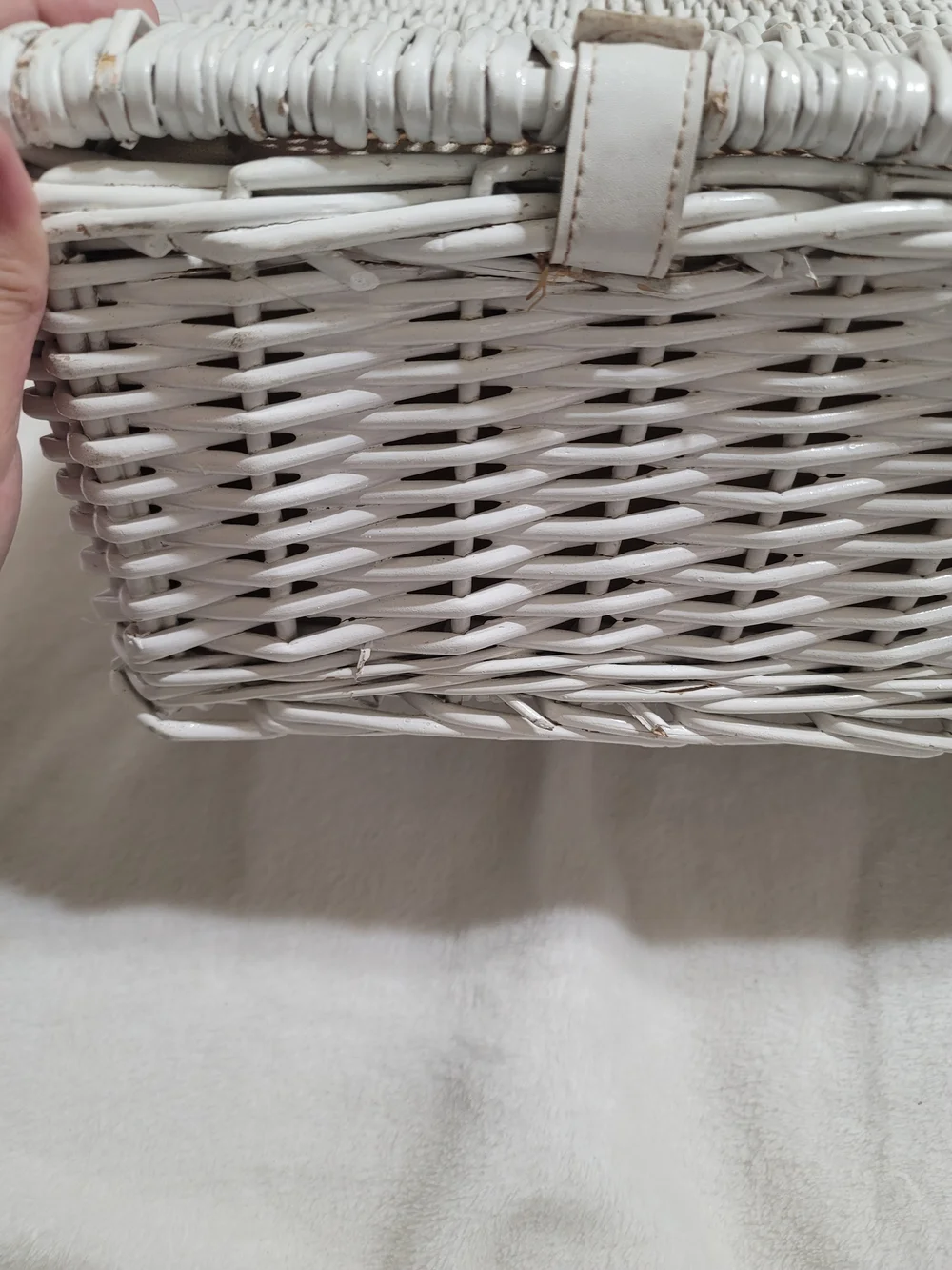 Very Rare‎ Rachel Ashwell Simply Shabby Chic Picnic Basket White Wicker Pink